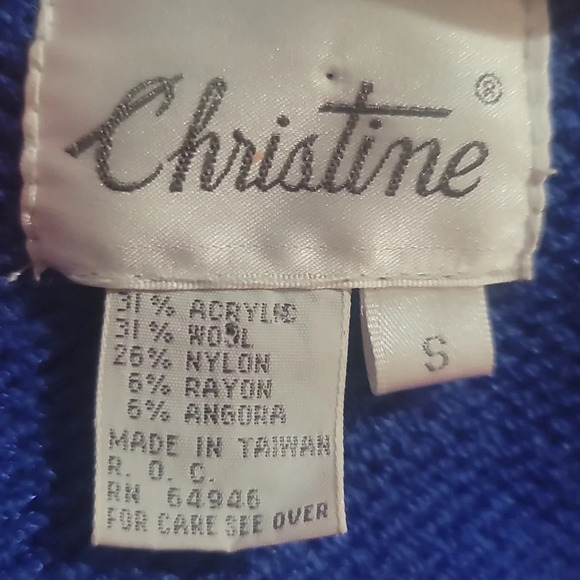 Vintage Christine blue white beaded wool angora sweater small S - Picture 2 of 9